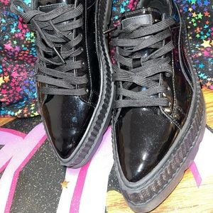 FENTY PUMA RIHANNA POINTED TOE CLEATED PLATFORM CREEPERS BLACK PATENT 9W FIRM